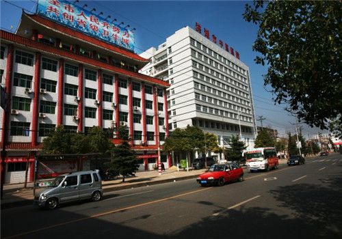 洪湖中医医院体检中心附近街道