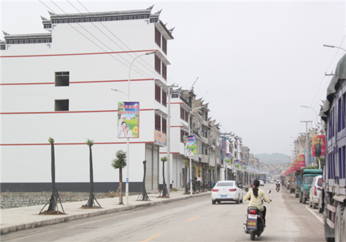 福泉第三人民医院体检中心附近街景
