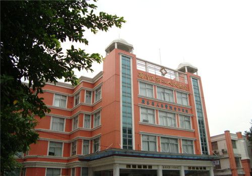 广州荔湾区第二人民医院体检中心外景