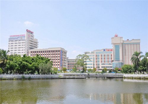 高要人民医院体检中心外景