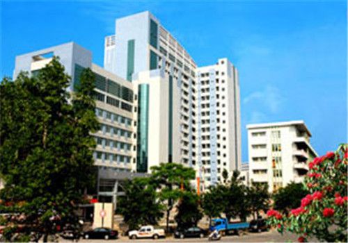 新兴县人民医院体检中心外景