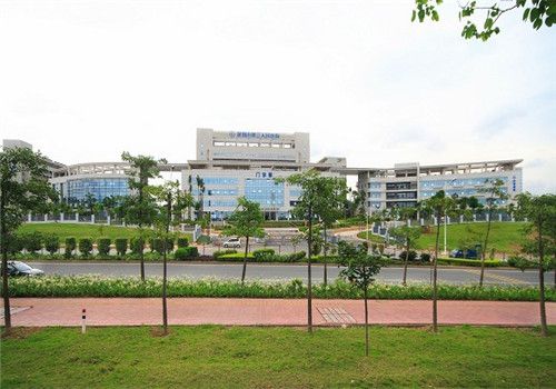 深圳第三人民医院体检中心外景