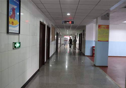 重庆奉节县人民医院体检中心走廊 重庆奉节县人民医院体检中心走廊