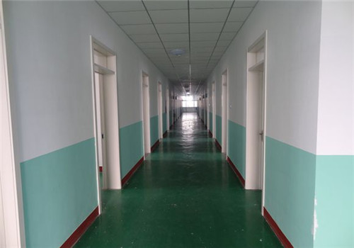 沧州市任丘市中医院体检中心走廊 沧州市任丘市中医院体检中心走廊