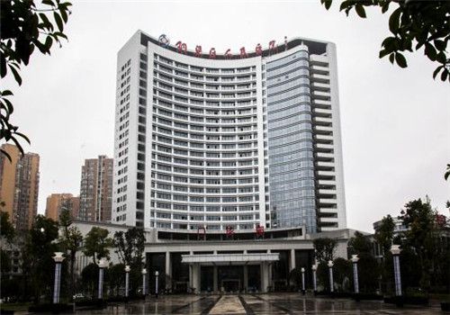 铜梁县人民医院体检中心大楼