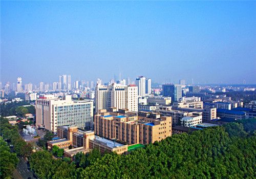 南京军区南京总医院体检中心外景