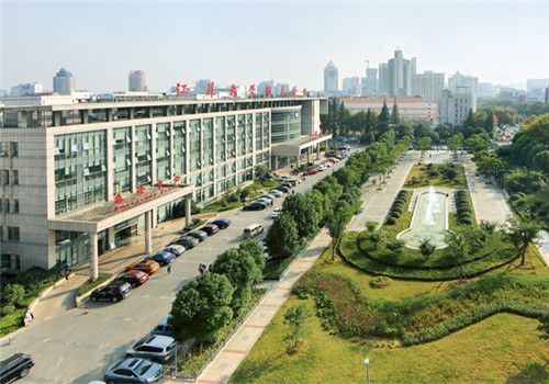 江苏大学附属医院体检中心外景