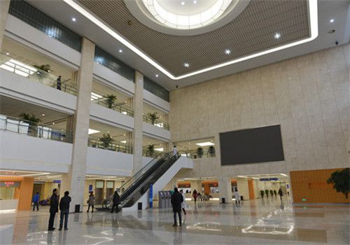 新沂市人民医院体检中心大厅