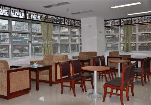 江苏省红十字中医院体检中心就餐区