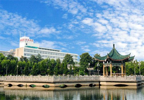 武汉梨园医院体检中心外景