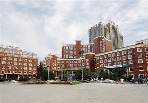 中国医大一院体检中心外景