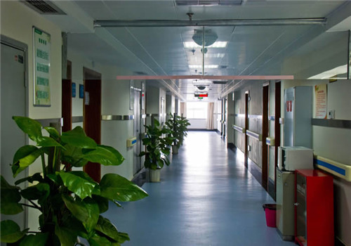 重庆市职业病防治院体检中心走廊 重庆市职业病防治院体检中心走廊