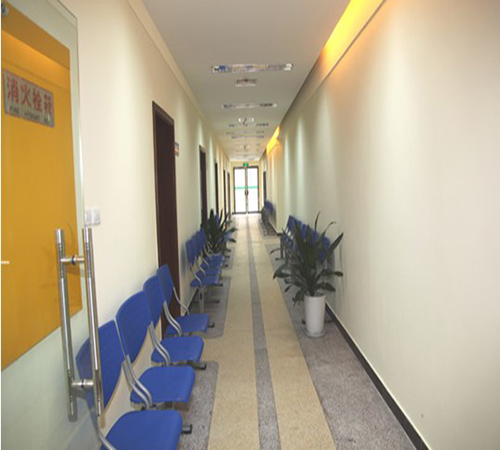 重庆市人民医院(中山院区)体检中心走廊 重庆市人民医院(中山院区)体检中心走廊