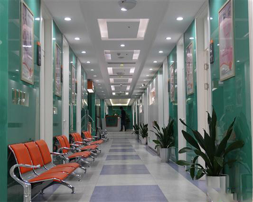 重庆市九龙坡区第一人民医院体检中心走廊 重庆市九龙坡区第一人民医院体检中心走廊