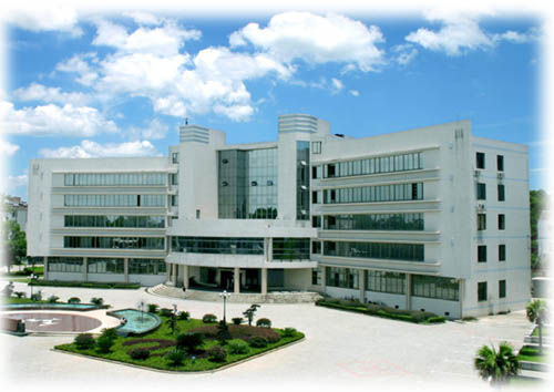 泰州市第四人民医院体检中心院前广场 泰州市第四人民医院体检中心院前广场