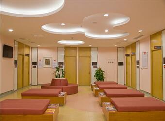 银川爱康卓悦体检中心(北京路大世界分院)