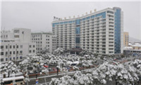 江苏无锡第四人民医院体检中心雪景 江苏无锡第四人民医院体检中心雪景