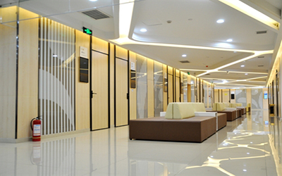 不同分院（万达分院、漪汾分院、双东分院）价格可能略有差异